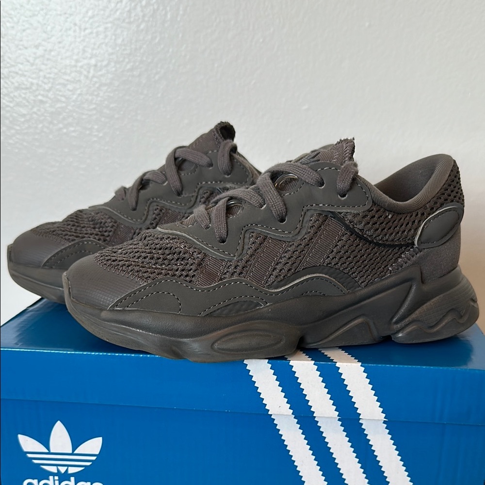 Kids Adidas Ozweego